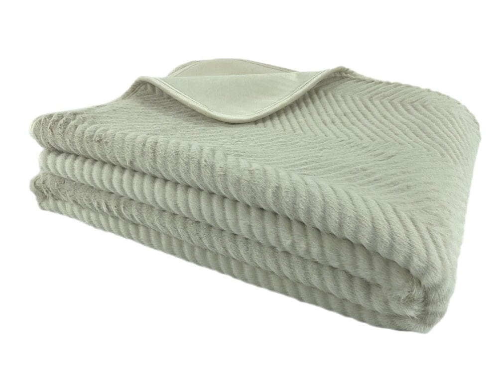 Atmacha Home & Living Throw 130x170 cm / Cream CHEVRON FAUX FUR THROW PIPED CREAM / 130x170 cm